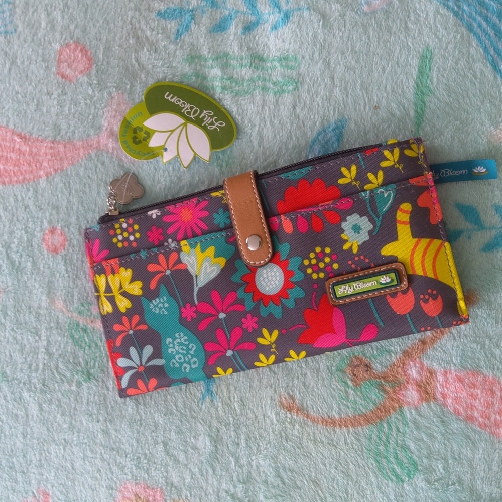 Lily Bloom Travel Wallet